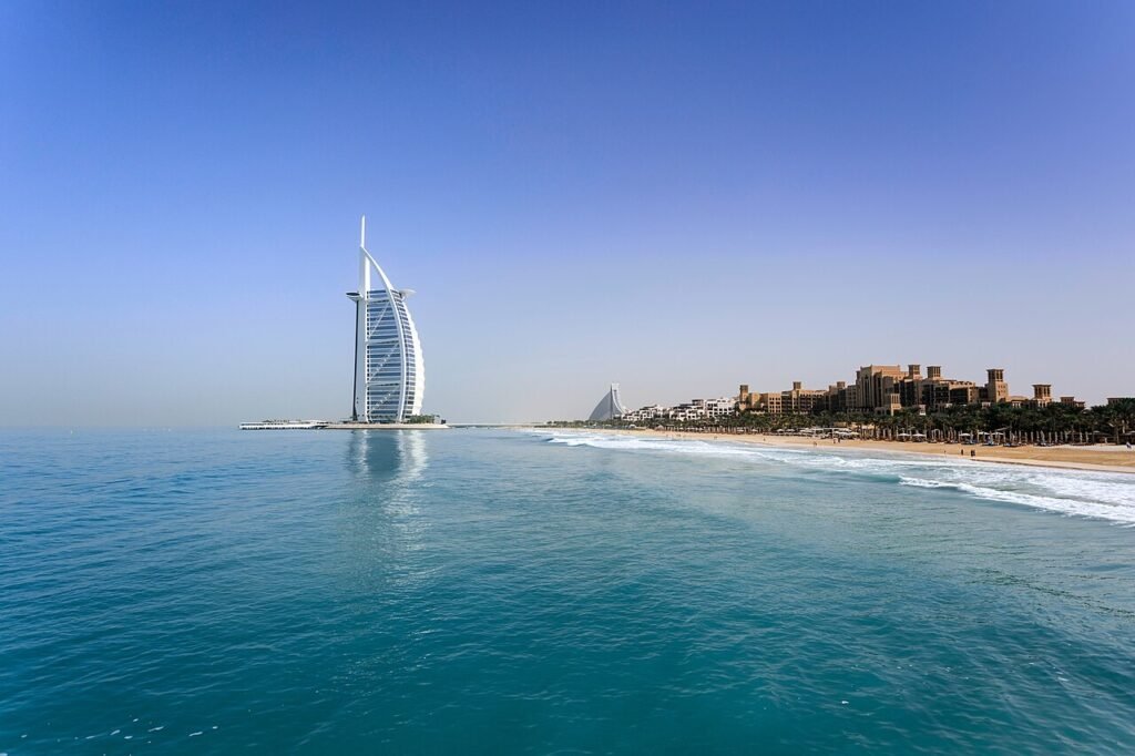 UAE Tourist Visa for Indians: Types, Documents, Fees and How to Apply